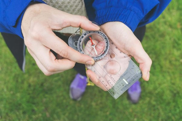 Quels sont les meilleurs itinéraires pour explorer en VTT les montagnes de la Nouvelle-Zélande?